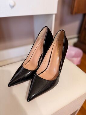Black Patent Pointed-Toe High Heels